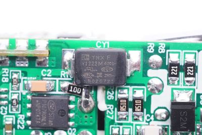 拆解网易智造65W氮化镓充电器 探秘高效能光电器件与2C1A接口设计